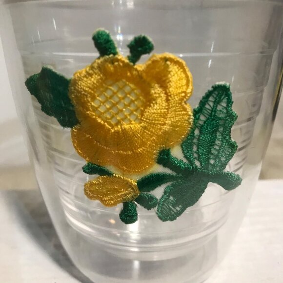 Tervis Tumblers Embroidered Floral Acrylic Tumblers Red, Pink, Yellow Roses 4" - Picture 4 of 10